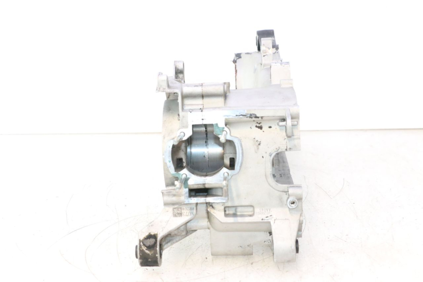 photo de CARTER BAS MOTEUR PIAGGIO NEW TYPHOON 50 (2018 - 2021) - Pièce contrôlée