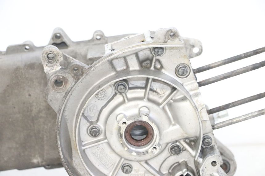 photo de CARTER BAS MOTEUR PIAGGIO NRG POWER PUREJET 50 (2018 - 2021)