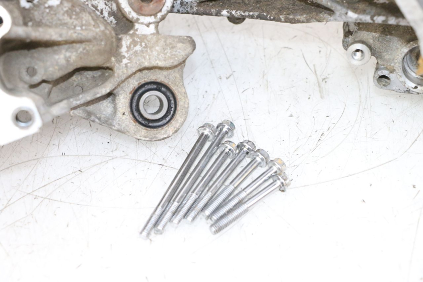 photo de CARTER BAS MOTEUR SYM ORBIT 2 50 (2008 - 2014) - Gros plan technique