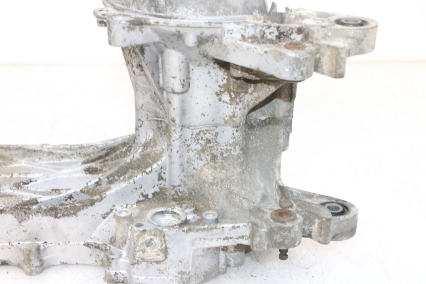 photo de CARTER BAS MOTEUR SYM ORBIT 2 50 (2008 - 2014) - Points de fixation