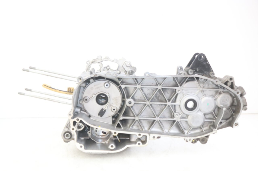 photo de CARTER BAS MOTEUR PIAGGIO VESPA GTS IGET ABS 125 (2017 - 2023)