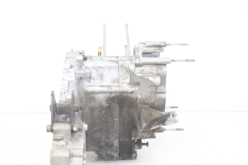 photo de CARTER BAS MOTEUR PIAGGIO VESPA GTS IGET ABS 125 (2017 - 2023)