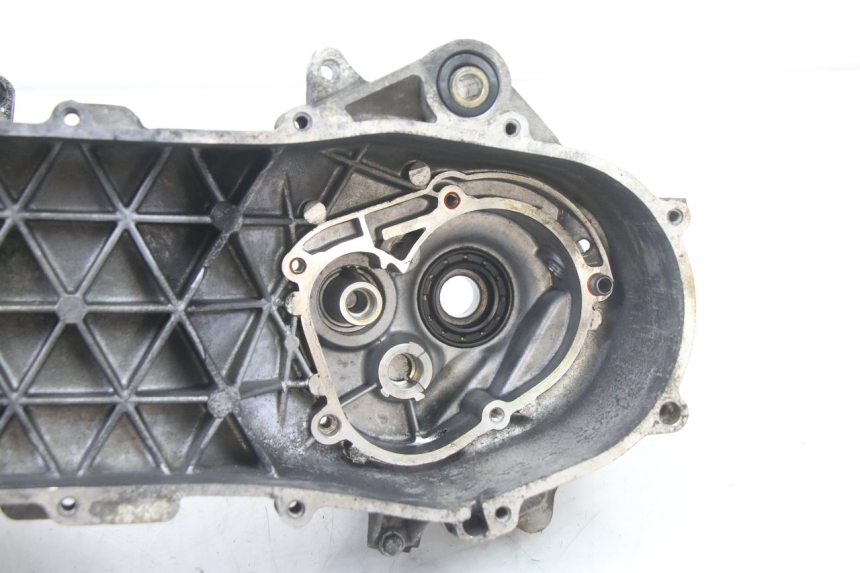 photo de CARTER BAS MOTEUR PIAGGIO VESPA S 2T 50 (2007 - 2014)