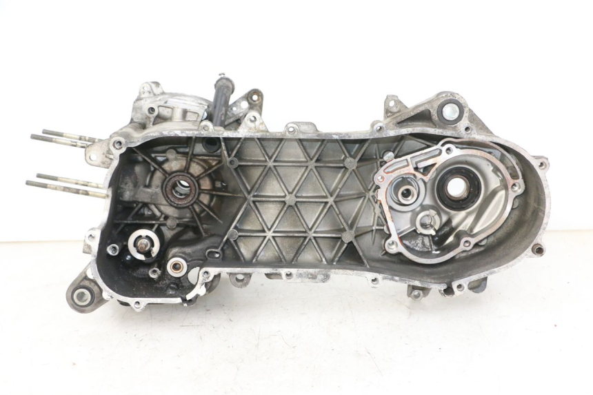 photo de CARTER BAS MOTEUR PIAGGIO VESPA S 2T 50 (2007 - 2014)