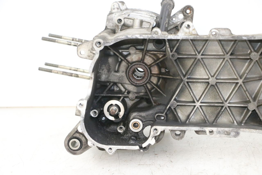 photo de CARTER BAS MOTEUR PIAGGIO VESPA S 2T 50 (2007 - 2014)