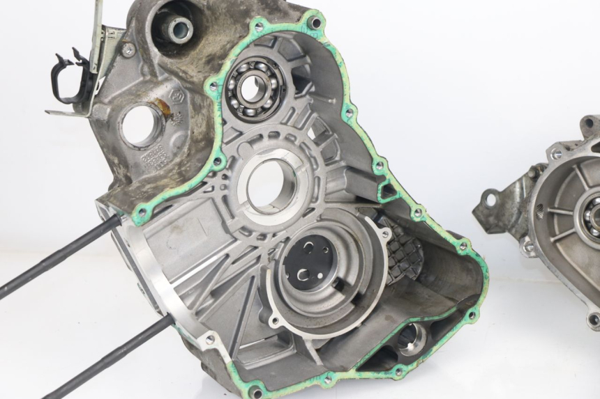 photo de CARTER BAS MOTEUR PIAGGIO X8 400 (2006 - 2007)