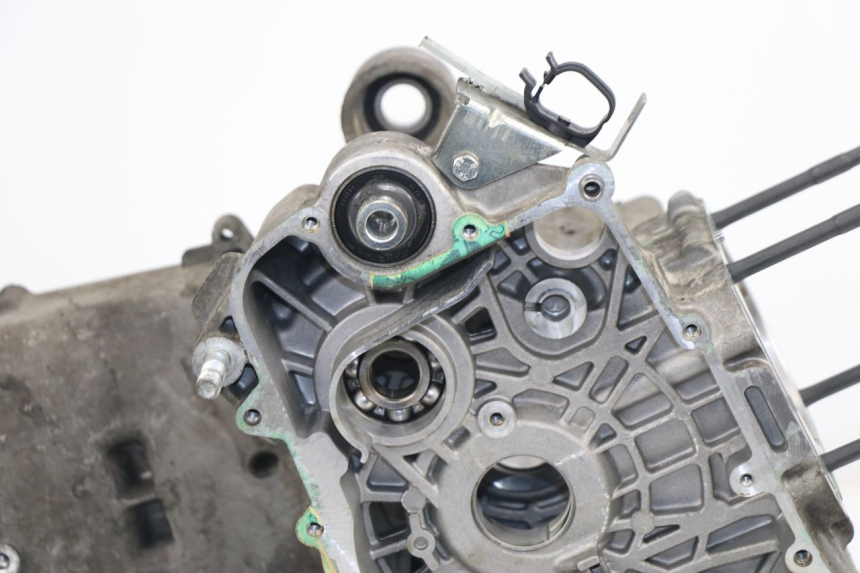 photo de CARTER BAS MOTEUR PIAGGIO X8 400 (2006 - 2007)