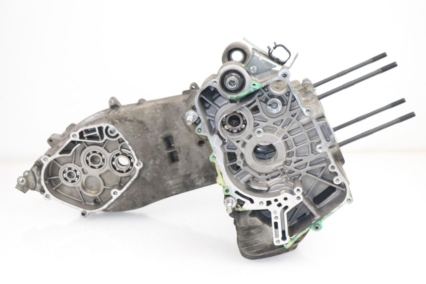 photo de CARTER BAS MOTEUR PIAGGIO X8 400 (2006 - 2007)