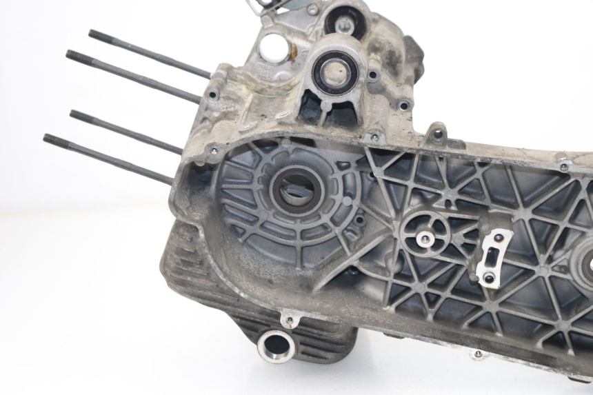 photo de CARTER BAS MOTEUR PIAGGIO X8 400 (2006 - 2007)