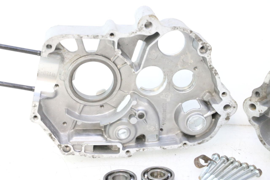 photo de CARTER BAS MOTEUR APOLLO RFZ 125 - Détail de la pièce
