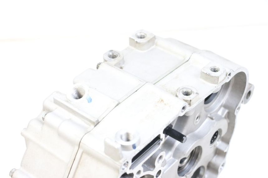 photo de CARTER BAS MOTEUR APOLLO RFZ 140