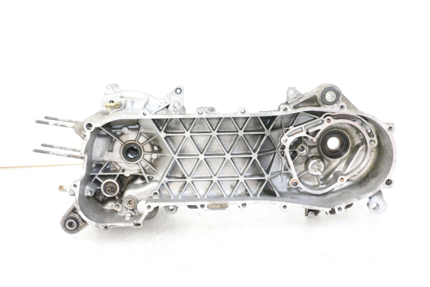 photo de CARTER BAS MOTEUR GILERA RUNNER LC 50 (1997 - 1998) - Autre angle de vue