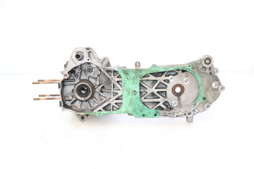 photo de CARTER BAS MOTEUR KEEWAY RY6 2T 50 (2011 - 2019) - Vue principale