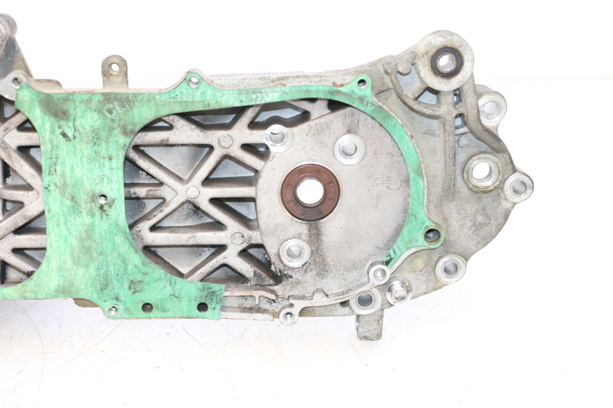 photo de CARTER BAS MOTEUR KEEWAY RY6 2T 50 (2011 - 2019) - Vue produit
