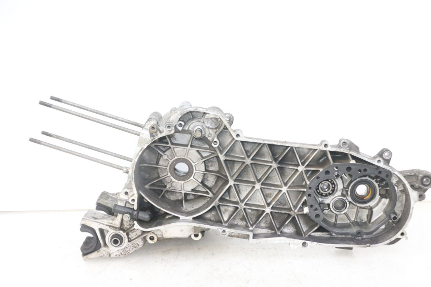 photo de CARTER BAS MOTEUR PEUGEOT SATELIS 125 (2013 - 2018)