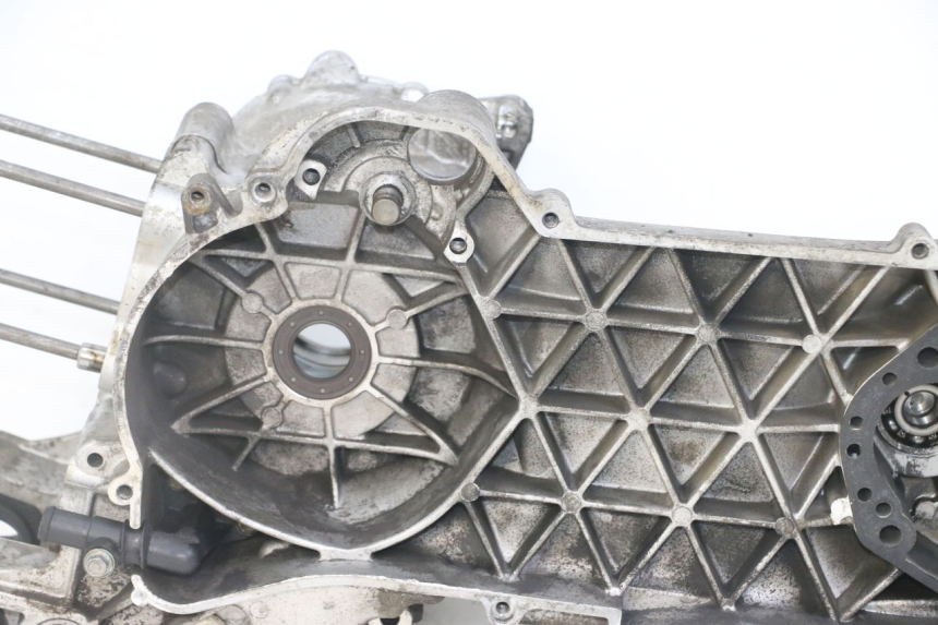 photo de CARTER BAS MOTEUR PEUGEOT SATELIS 125 (2013 - 2018)