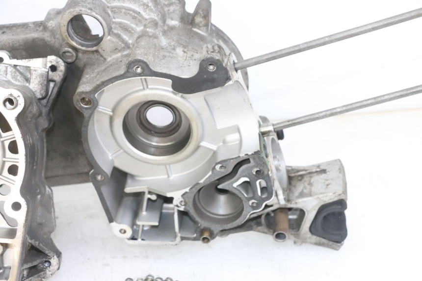 photo de CARTER BAS MOTEUR PEUGEOT SATELIS 125 (2013 - 2018)