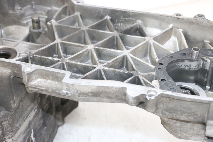 photo de CARTER BAS MOTEUR PEUGEOT SATELIS 125 (2013 - 2018)