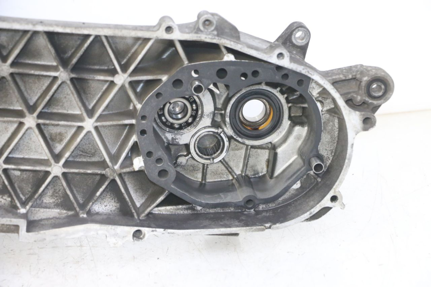 photo de CARTER BAS MOTEUR PEUGEOT SATELIS 125 (2013 - 2018)