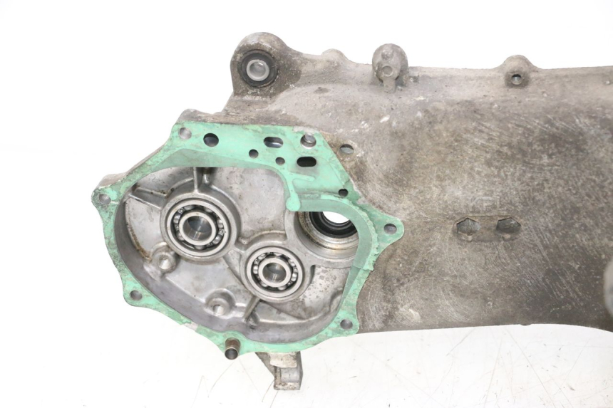 photo de CARTER BAS MOTEUR HONDA SCV LEAD 100 (2003 - 2007) - Angle alternatif