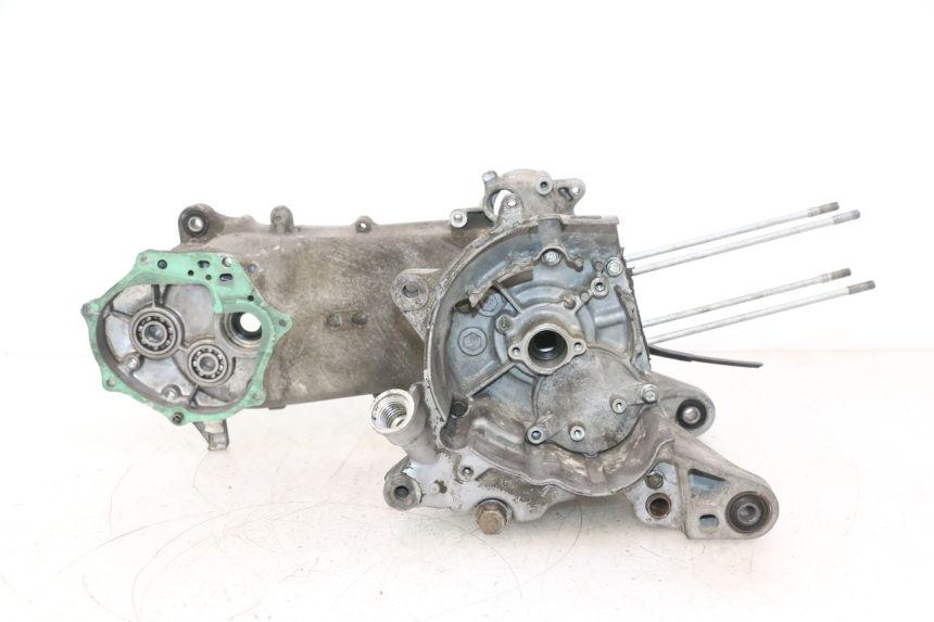 photo de CARTER BAS MOTEUR HONDA SCV LEAD 100 (2003 - 2007) - Détail de la pièce