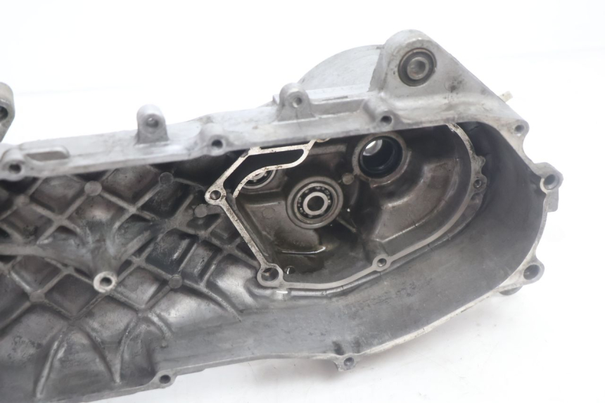 photo de CARTER BAS MOTEUR YAMAHA SLIDER 50 (1999 - 2004) - Zoom état d’usage