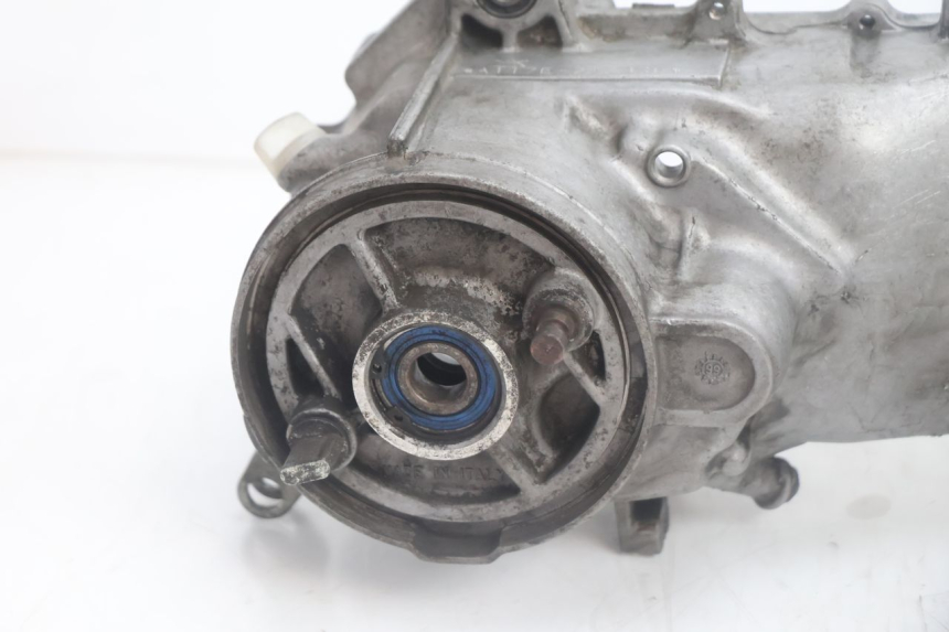 photo de CARTER BAS MOTEUR YAMAHA SLIDER 50 (1999 - 2004) - Gros plan technique