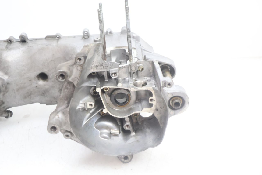 photo de CARTER BAS MOTEUR YAMAHA SLIDER 50 (1999 - 2004) - Vue d’ensemble