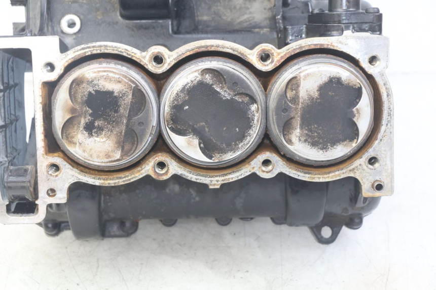 photo de CARTER BAS MOTEUR TRIUMPH SPRINT ST 955 (1999 - 2001)