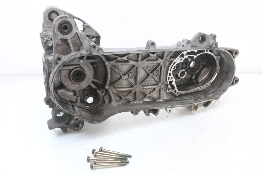 photo de CARTER BAS MOTEUR PEUGEOT STREETZONE 2T 50 (2014 - 2019)