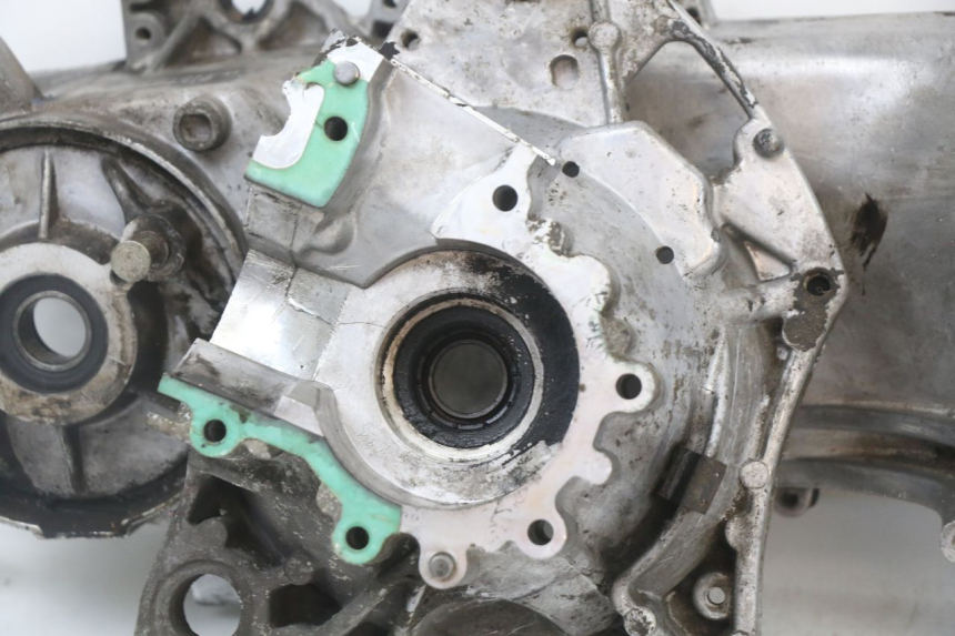 photo de CARTER BAS MOTEUR PEUGEOT STREETZONE 2T 50 (2014 - 2019)