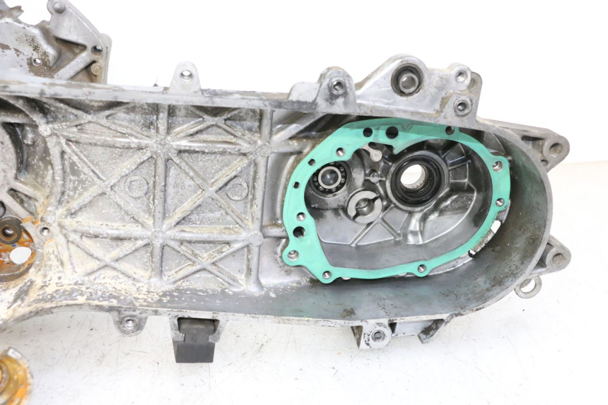 photo de CARTER BAS MOTEUR PEUGEOT STREETZONE I 2T 50 (2018 - 2020)