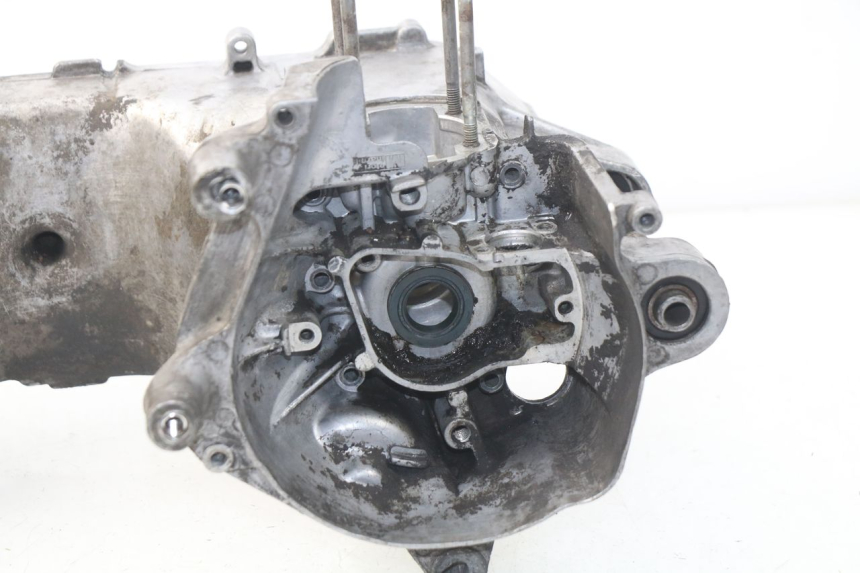 photo de CARTER BAS MOTEUR MBK STUNT NAKED 50 (2004 - 2018) - État de surface