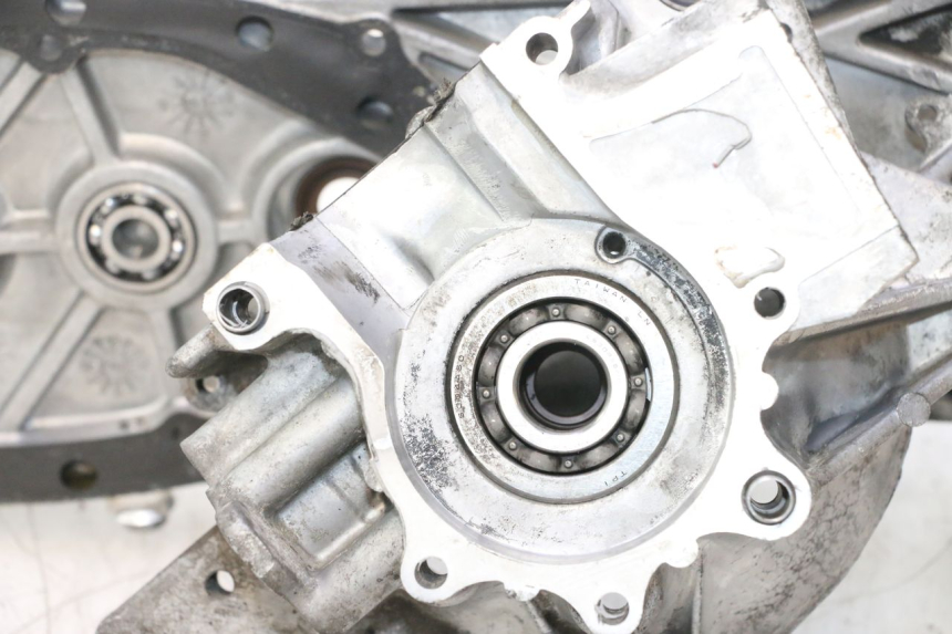 photo de CARTER BAS MOTEUR KYMCO SUPER 8 2T 50 (2007 - 2013) - Zoom état d’usage
