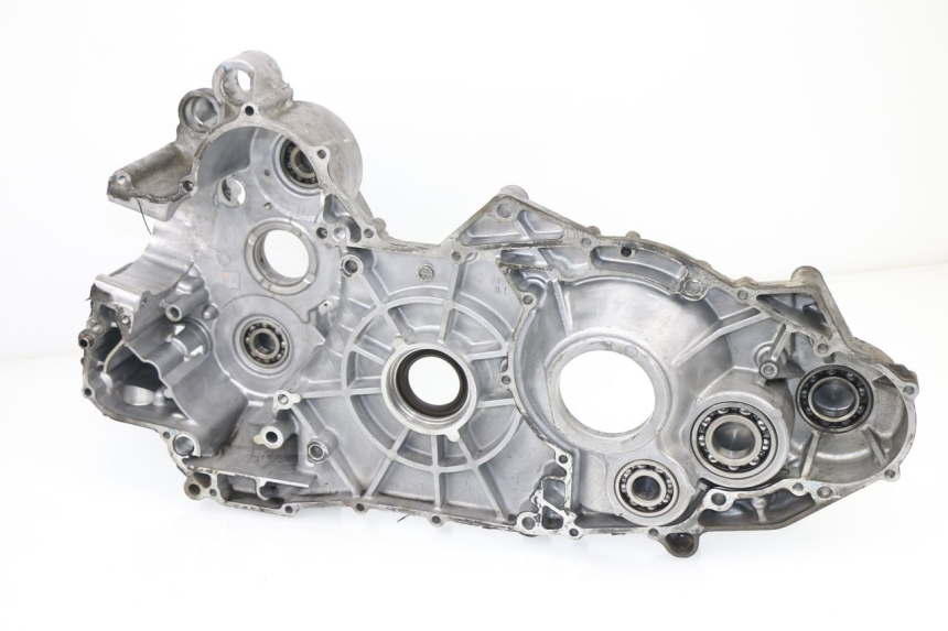 photo de CARTER BAS MOTEUR SUZUKI BURGMAN EXECUTIVE ABS 650 (2006 - 2012)