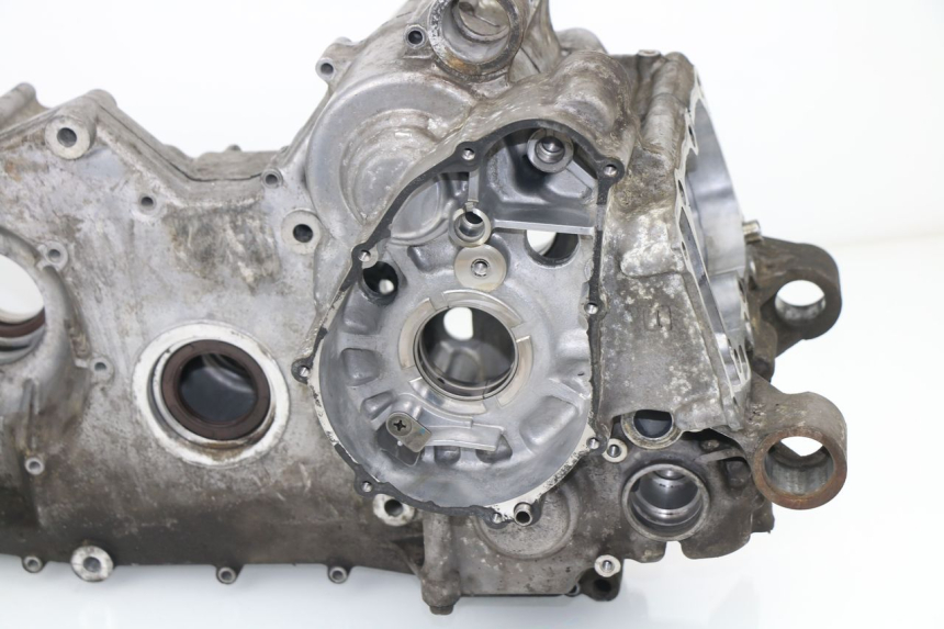 photo de CARTER BAS MOTEUR SUZUKI BURGMAN EXECUTIVE ABS 650 (2006 - 2012)