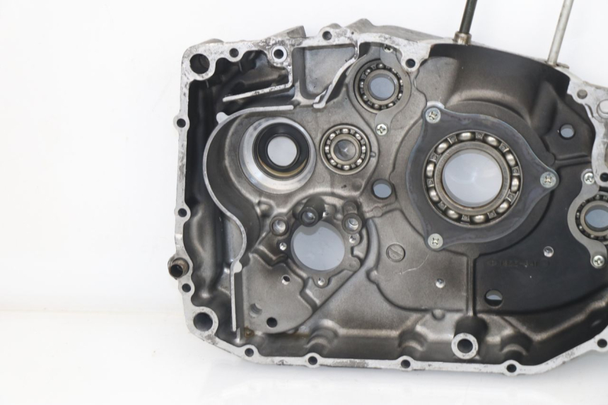photo de CARTER BAS MOTEUR SUZUKI DR DJEBEL 600 (1985 - 1990)