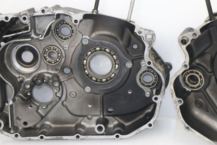 photo de CARTER BAS MOTEUR SUZUKI DR DJEBEL 600 (1985 - 1990)