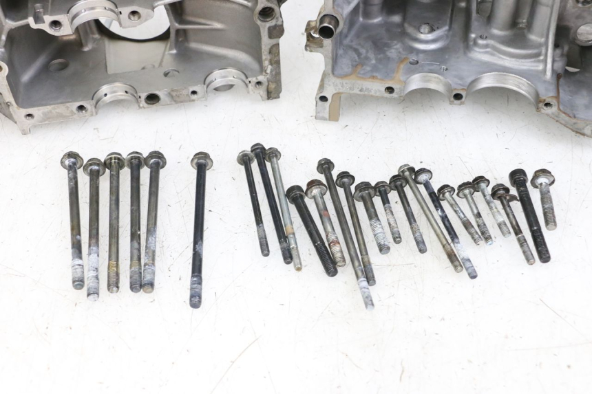 photo de CARTER BAS MOTEUR SUZUKI GSX E 250 (1982 - 1983)