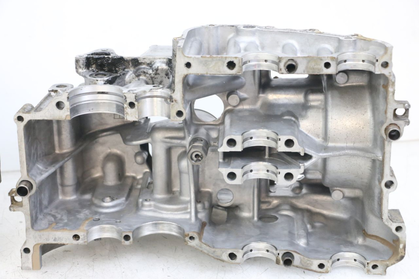 photo de CARTER BAS MOTEUR SUZUKI GSX E 250 (1982 - 1983)