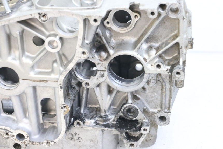 photo de CARTER BAS MOTEUR SUZUKI GSX E 250 (1982 - 1983)