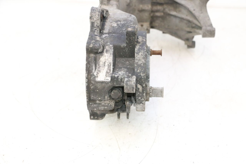 photo de CARTER BAS MOTEUR PEUGEOT TREKKER 50 (1995 - 2004) - Points de fixation