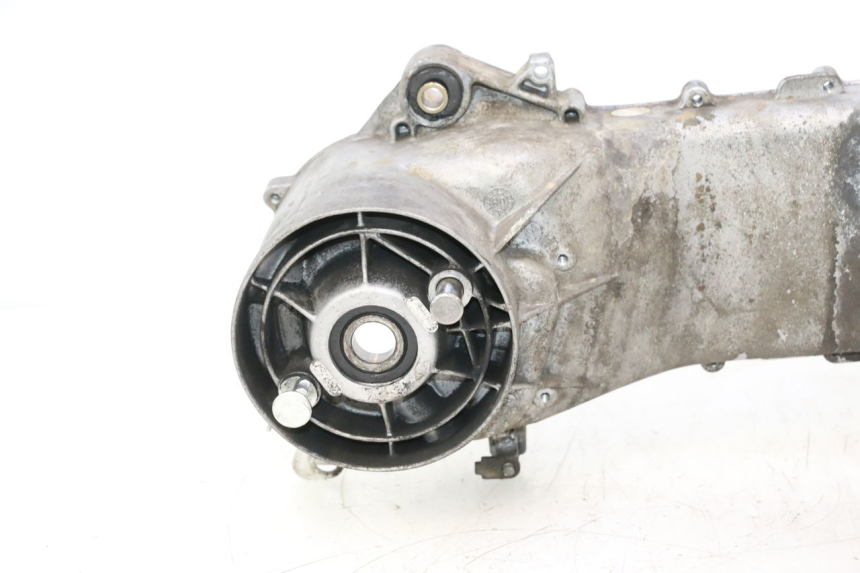 photo de CARTER BAS MOTEUR PIAGGIO TYPHOON 50 (2000 - 2009) - Vue rapprochée