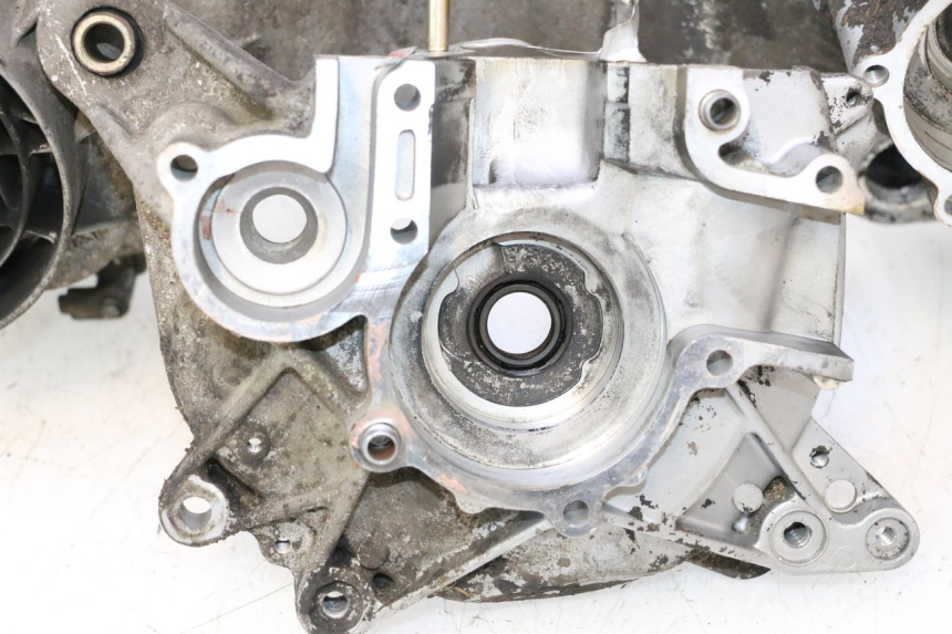 photo de CARTER BAS MOTEUR PIAGGIO TYPHOON 50 (2000 - 2009) - Focus structure