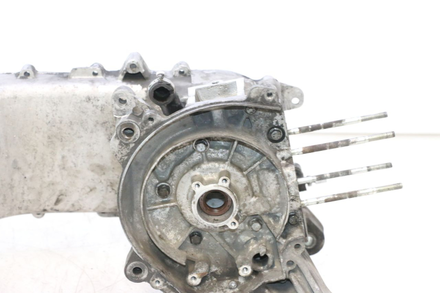 photo de CARTER BAS MOTEUR PIAGGIO VESPA PRIMAVERA 2T 50 (2013 - 2018) - Aperçu profil