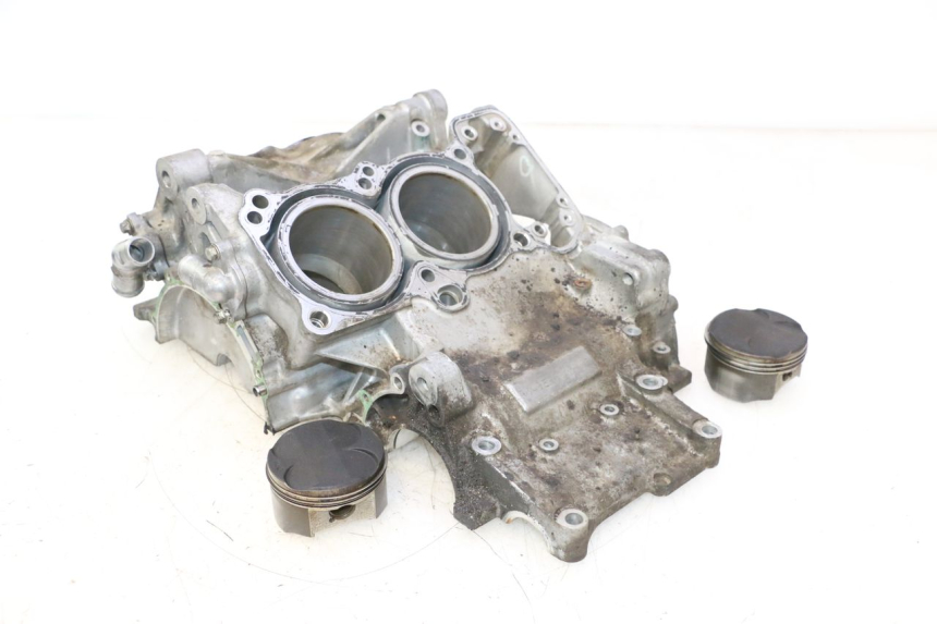 photo de CARTER BAS MOTEUR HONDA VFR FI RC46 800 (1998 - 2001) - Vue principale