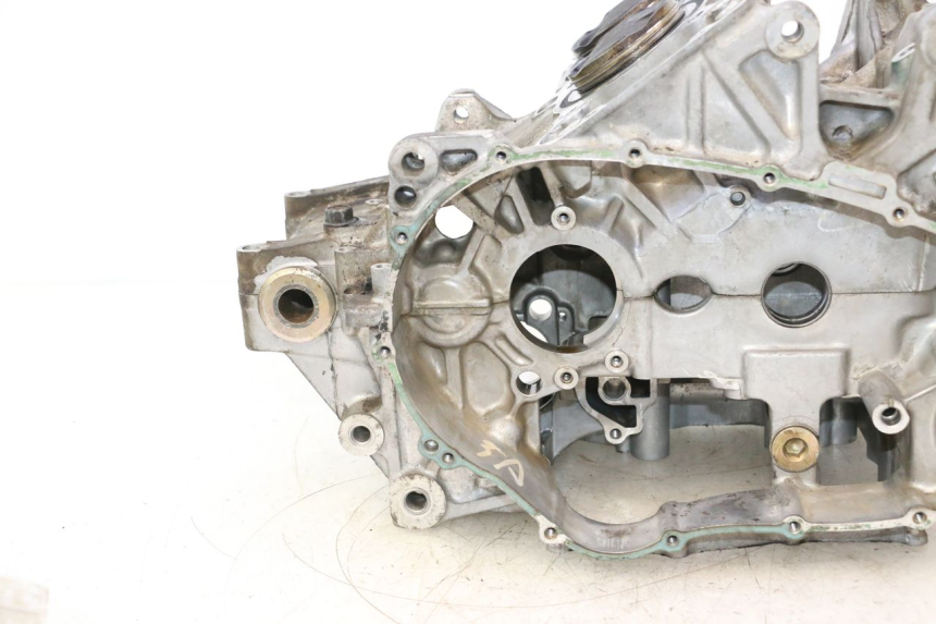 photo de CARTER BAS MOTEUR HONDA VFR FI RC46 800 (1998 - 2001) - Vue d’ensemble