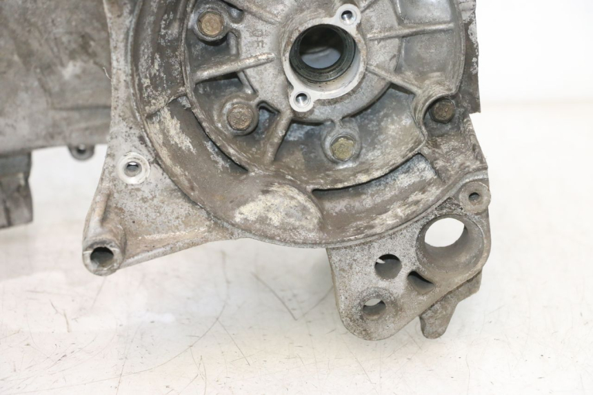 photo de CARTER BAS MOTEUR PEUGEOT VIVACITY NEW 2T 50 (2008 - 2017) - État de surface