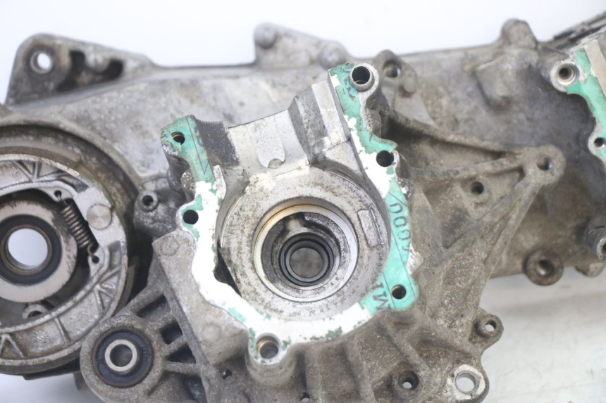 photo de CARTER BAS MOTEUR PEUGEOT VIVACITY 50 (2004 - 2009)