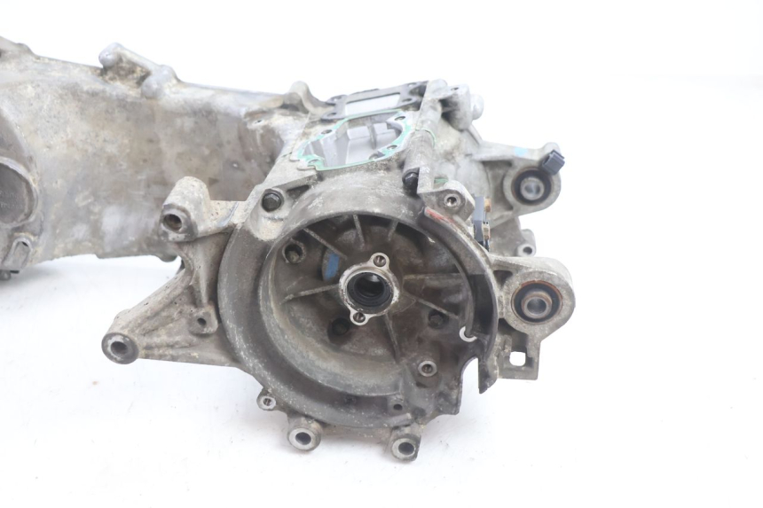 photo de CARTER BAS MOTEUR PEUGEOT VIVACITY 50 (2004 - 2009) - Marquages et références